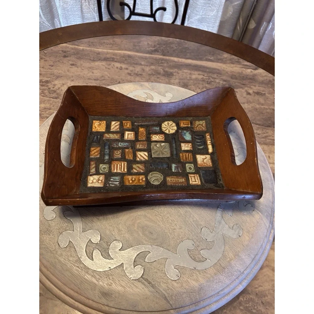 Vintage Handmade Wooden Tray/Display With Handles‎ Home Decor 10x7 Signed